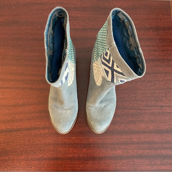 Desigual Western Embroidered Gray Blue Suede Patchwork Multicolor Boots - Picture 3 of 9